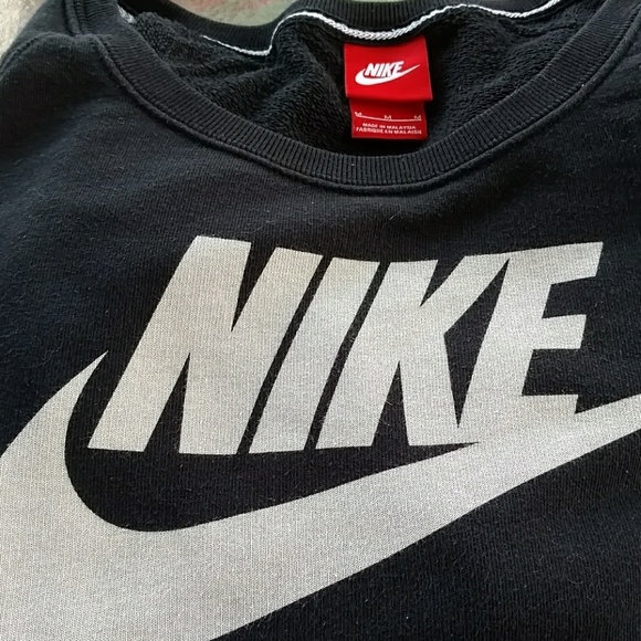 Nike Sweatshirt - Picture 1 of 4